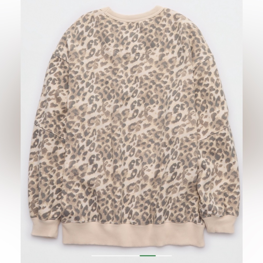 Aerie Tres Chic Sweatshirt - Picture 2 of 10